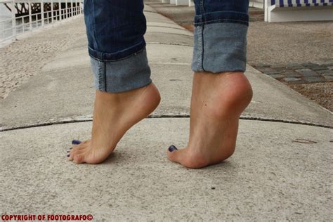 Areana Cirinas Feet